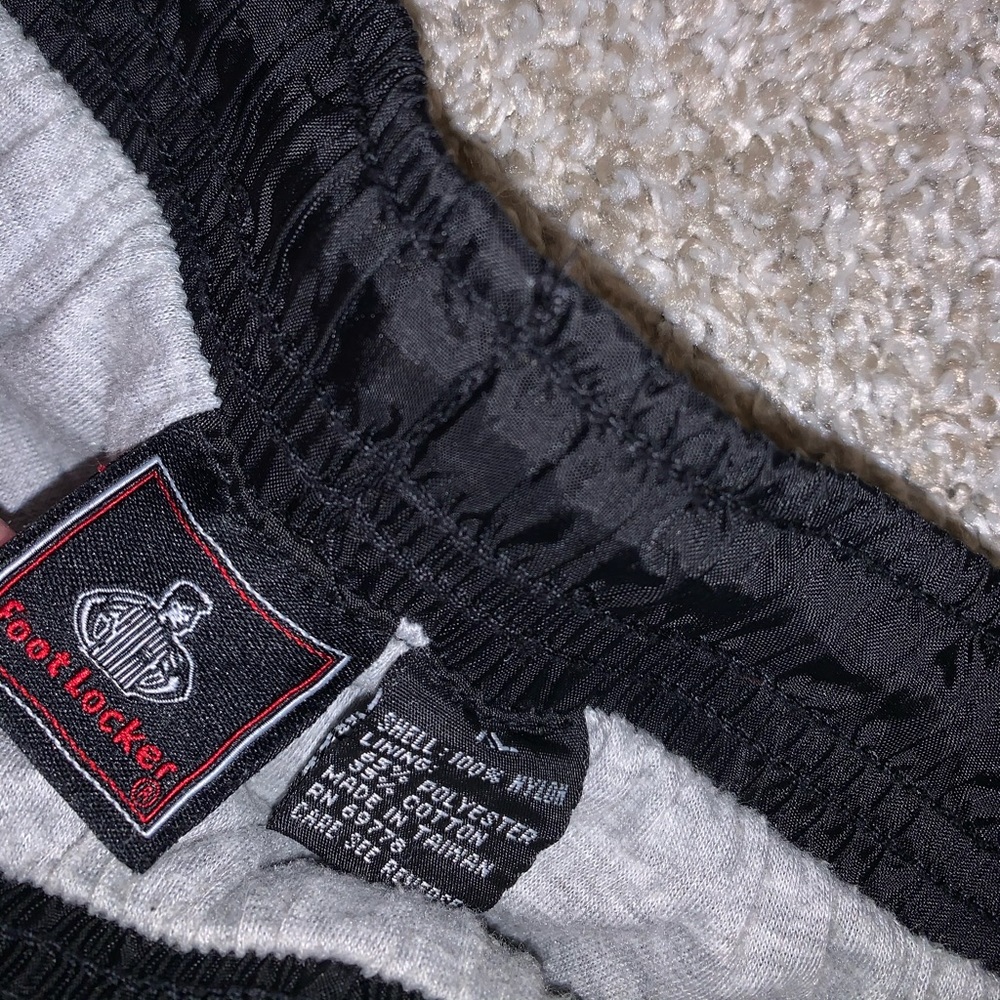 Foot Locker Black Nylon Track pants size XL - Picture 5 of 7